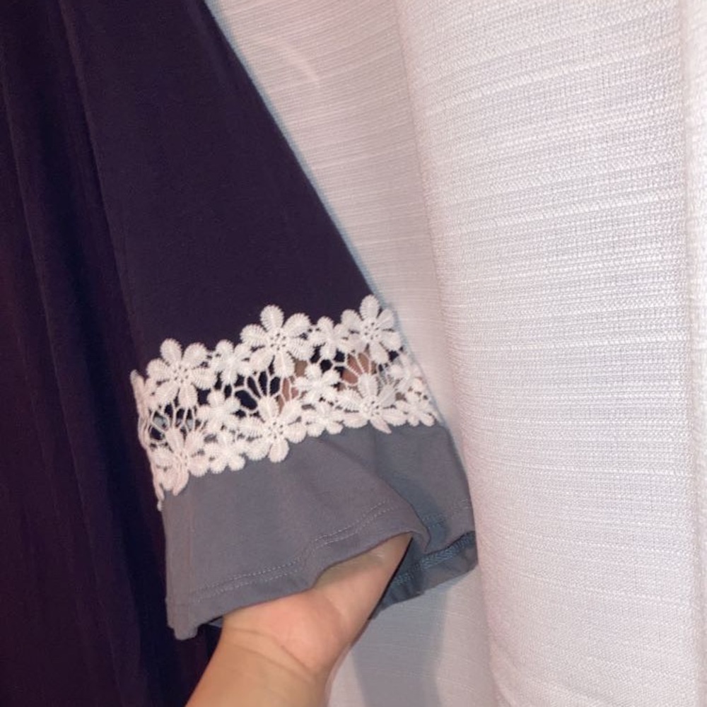 Tunic - Picture 2 of 4